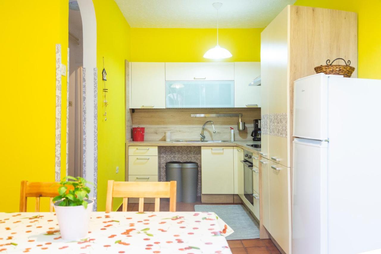 Sunny Apartment ปอร์โตรอซ ภายนอก รูปภาพ